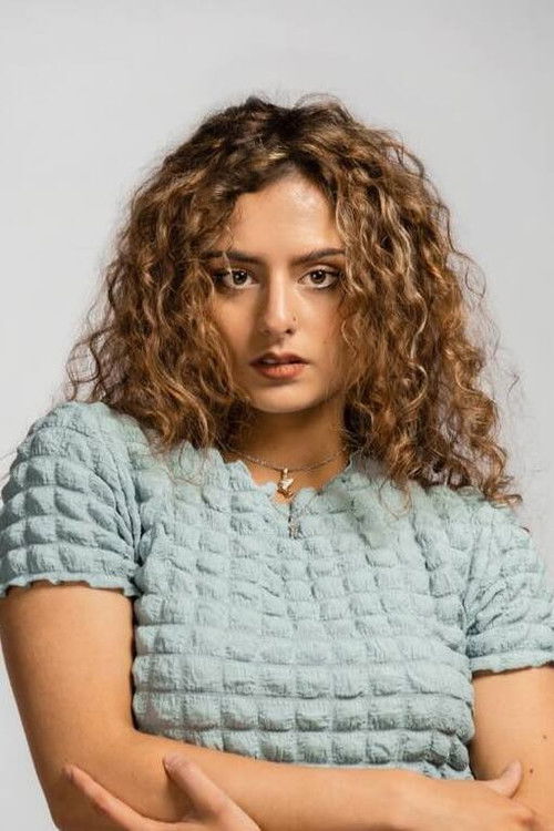 Mhia Sosa as Clémence