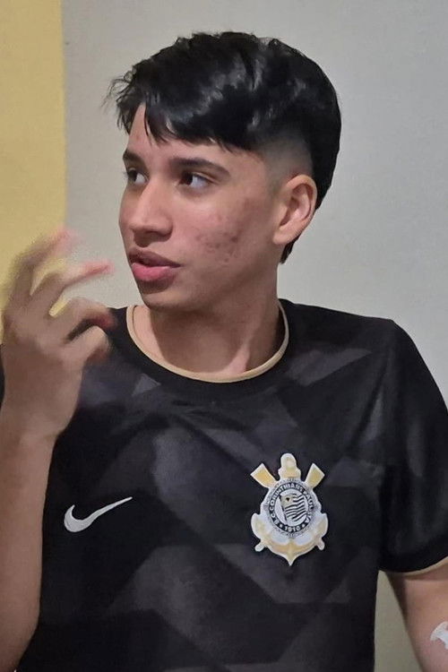 Micael Pinatti as O Trabalhador