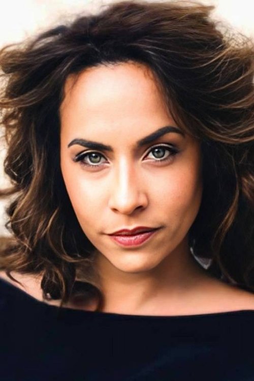 Saskia Guanche as Katia