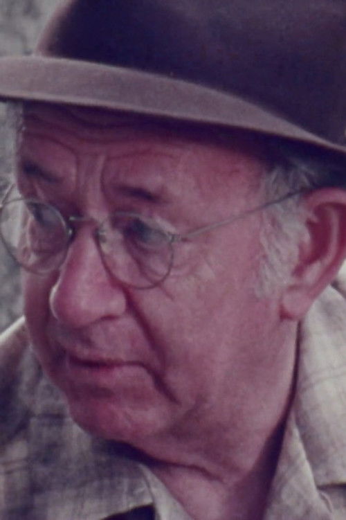 Harry Bauer as Hunter