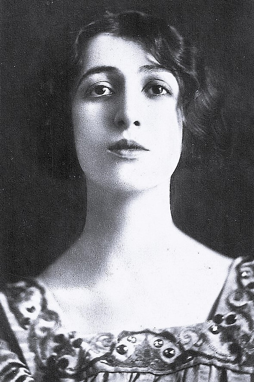 Elena Sangro as Signora Tivaldi
