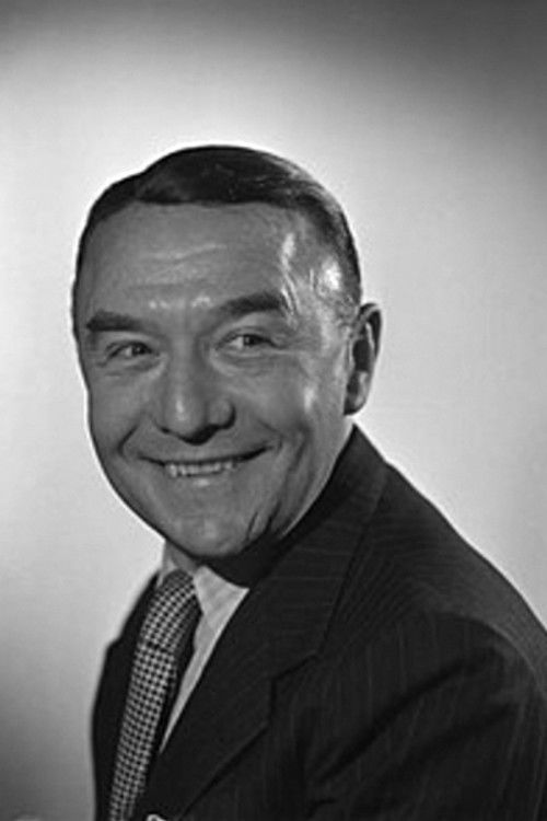 Georges Milton as Antoine