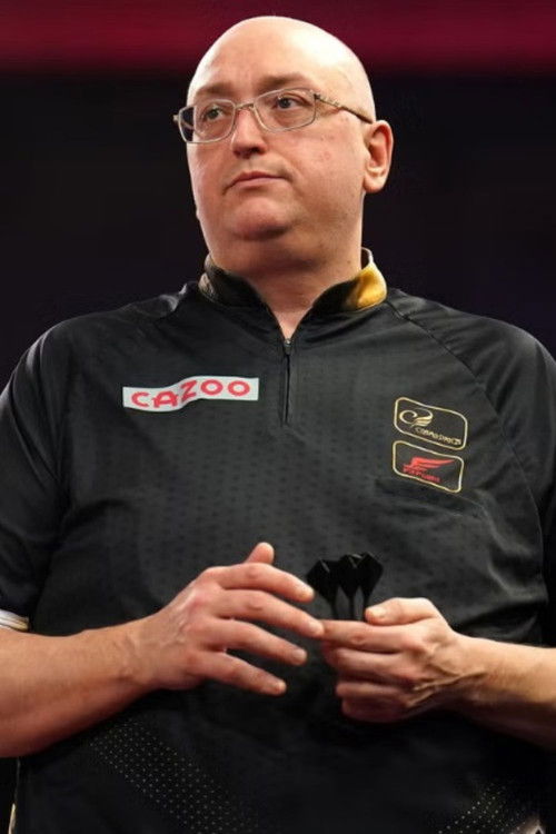 Andrew Gilding as Self