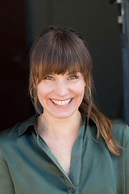 Isabell Stern as Vroni Brauchwieser