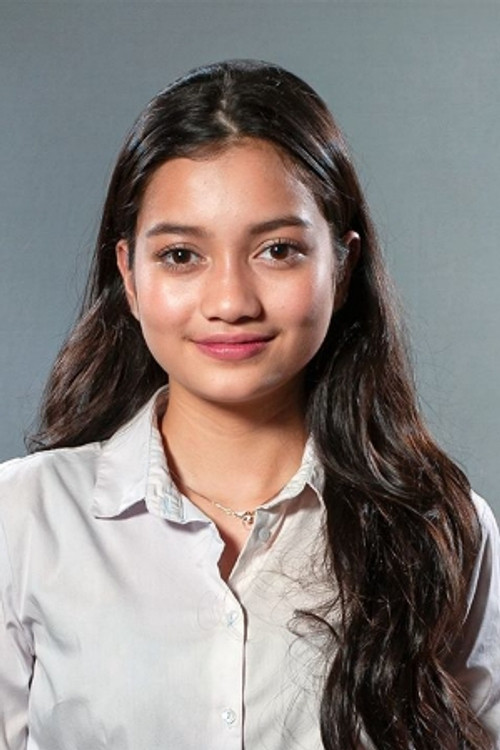 Nadia Bulan Sofya as Alana