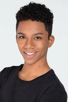 Gabriel Lima as Pelé/Dico