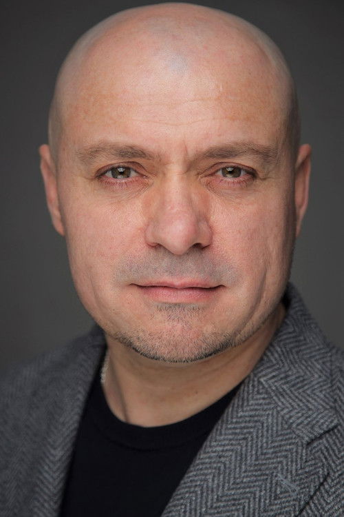 Vladimir Palyanitsa as Крокодил Гена