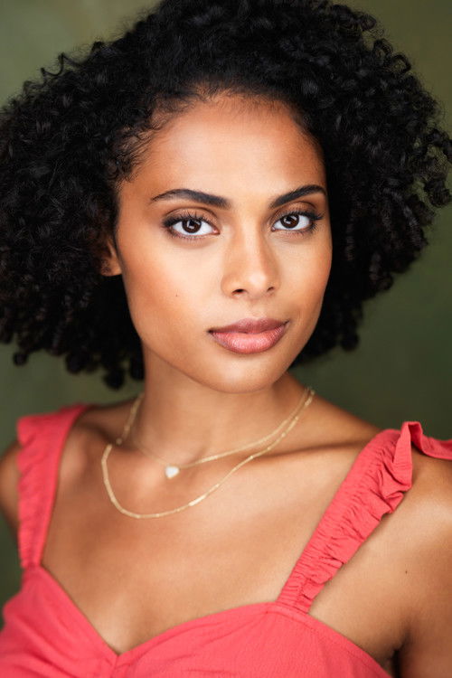 Briana Cortesiano as Zoe