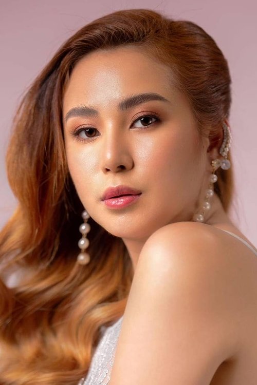 Bo Ivann Lo as Krista