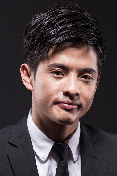 Byron Pang as Yuan