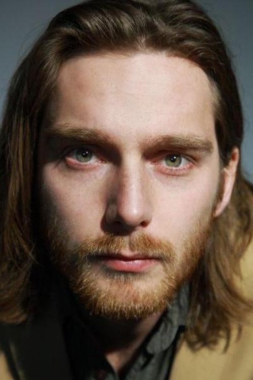 Reinout Scholten van Aschat as Stef