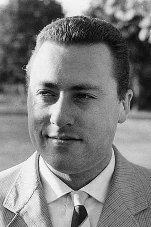 Hansjürgen Pohland as Reporter (voice)