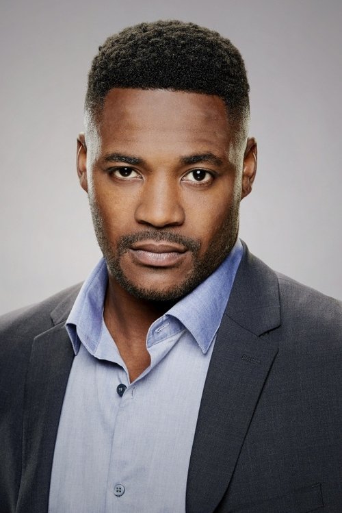 Duane Henry as Junior
