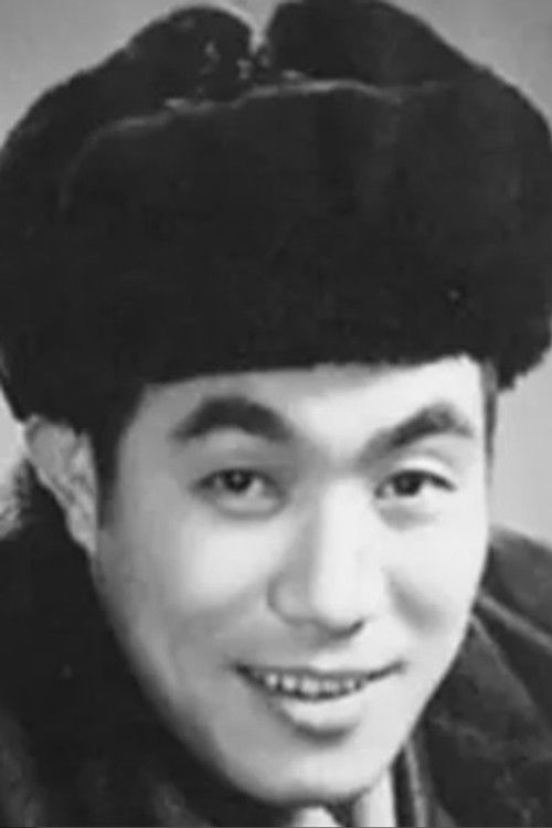 Bai Yingkuan as platoon leader Wang