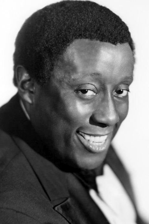 Godfrey Cambridge as Gravedigger Jones