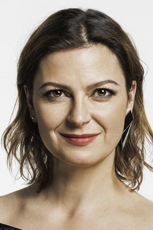 Lujza Garajová Schrameková as Mery Volárová