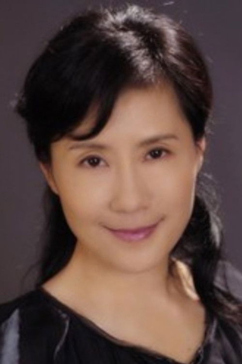Zhu Weiwei as Yu Xiangxiang's Mother