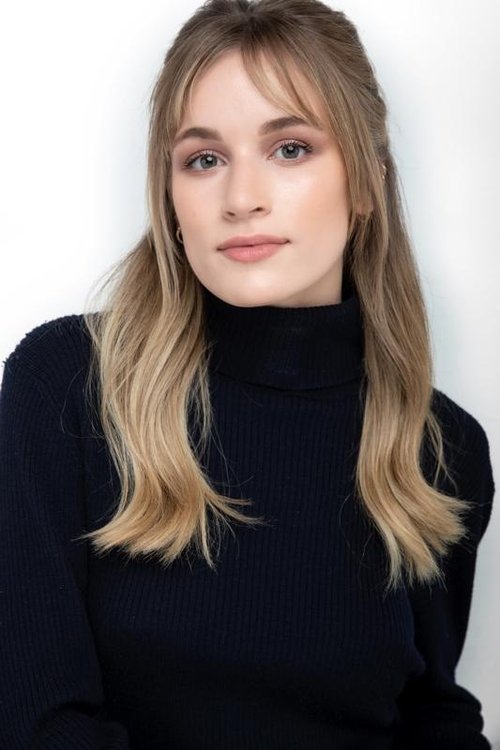 Searra Sawka as Malory