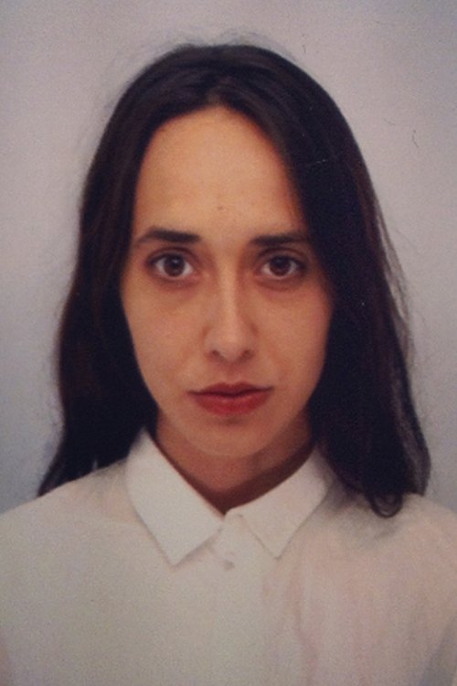 Caroline Poggi as the mother