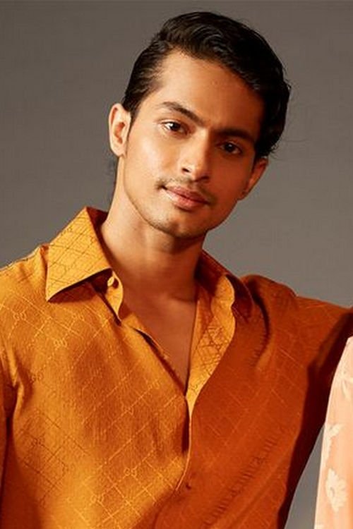 Manish Chauhan as Nishu