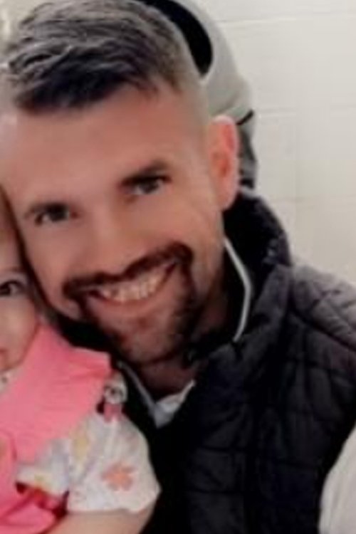 Marco Antonio Lee Clifton as Thief