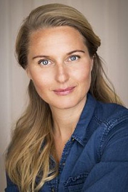 Christianne van Wijk as Lisa
