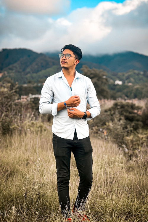 Yogendra Karki as Kuraute