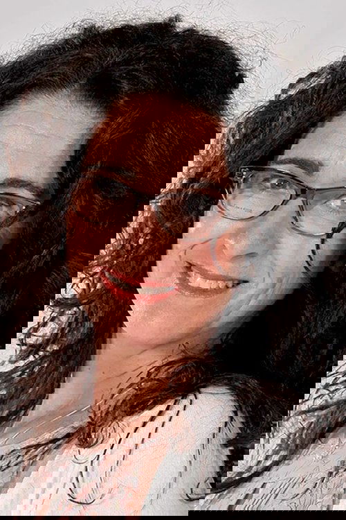 Josefina Velasco as Beatriz