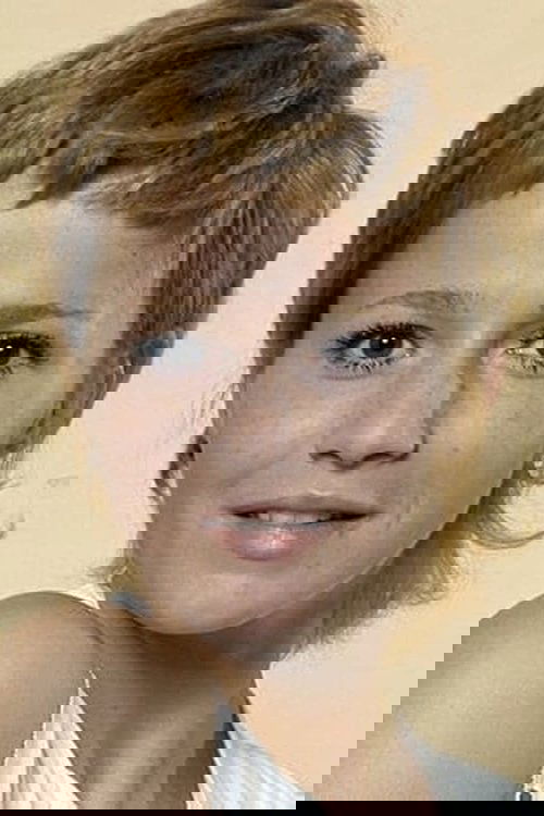 Catherine Jourdan as Locker Room Girl