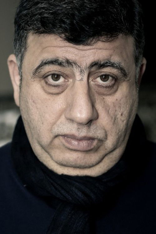 Orkhan Fikratoghlu as Elxan Abbasoğlu