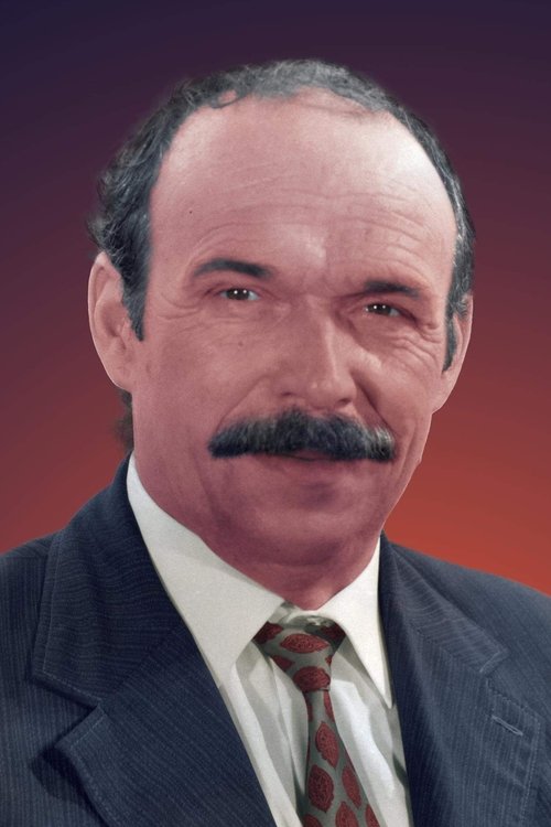 Ndrek Luca as gjeneral Piçioni