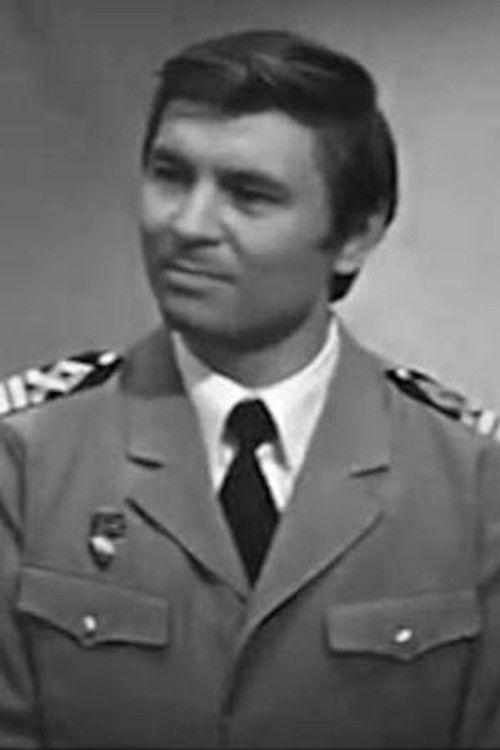 Yuri Ilyanov as Sold Semenovich