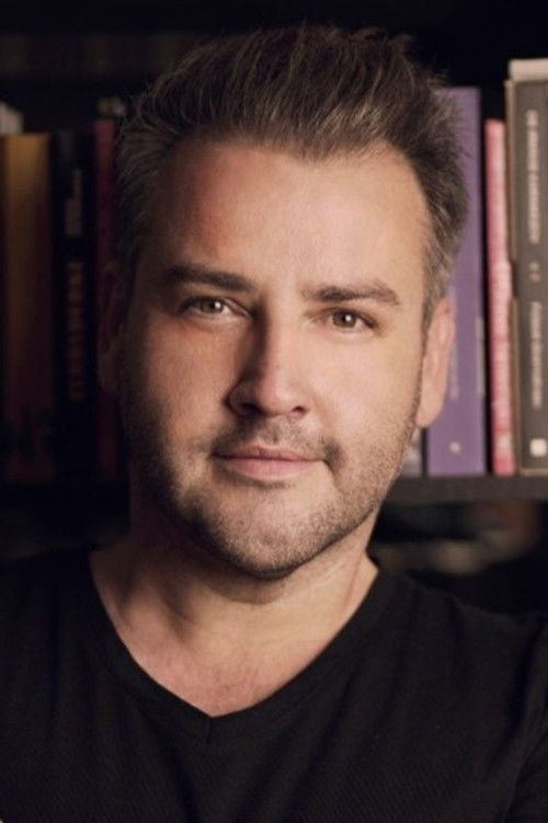 Fernando Conrado as Entrevistado