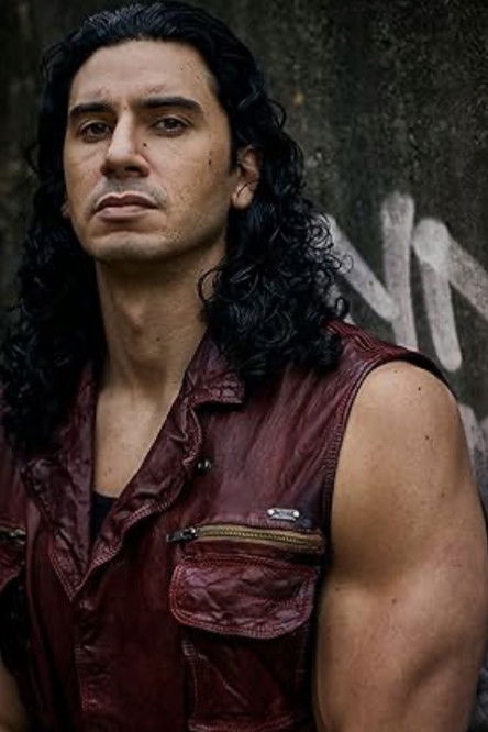 Dean Khandjian as Vincent Hunter