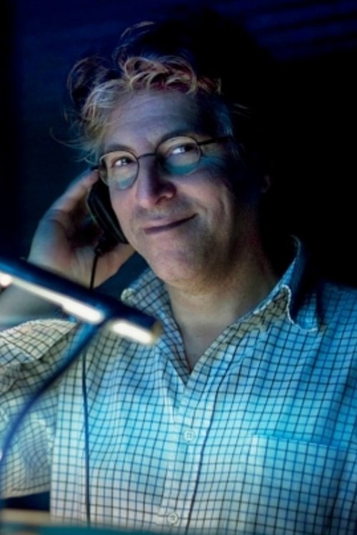 Riccardo Rossi as Il carabiniere (voice)