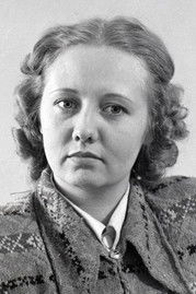 Astrid Lepa as Tuisu's Mother