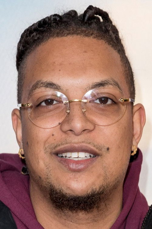 Ronnie Flex as Self - Jury