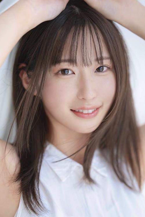 Ichinose Aoi as Debutan