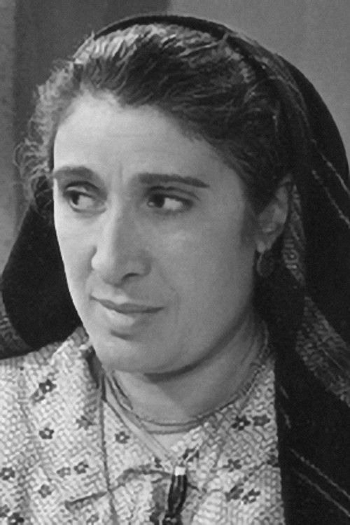 Elvira Velez as Senhora Helena