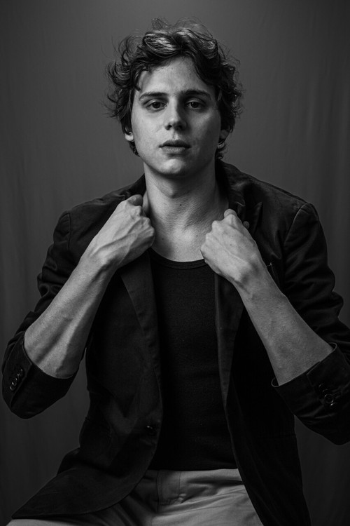 Felipe Faim as Bernardo