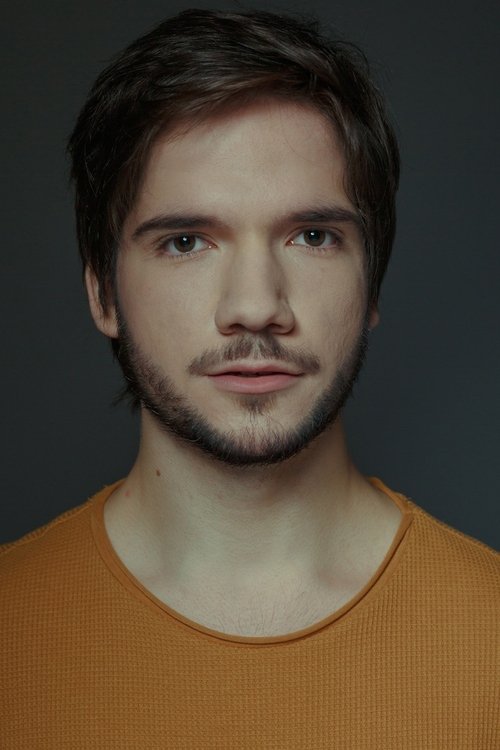 Vitor Julian as Ezequiel