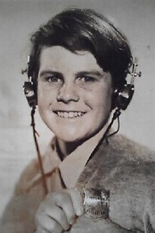 Sammy McKim as Tommy