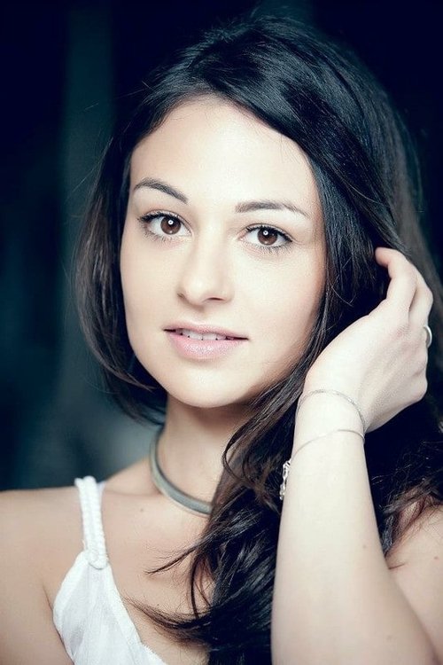 Héléna Mogelan as Babyface