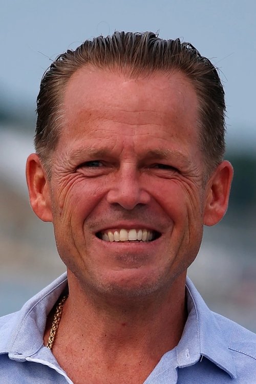 Devin Corey as Pool Shark