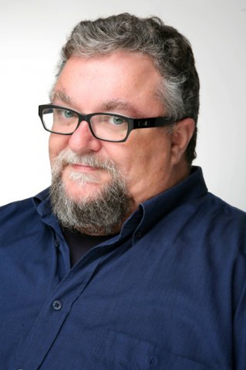 Tacho González as Nuevo padre