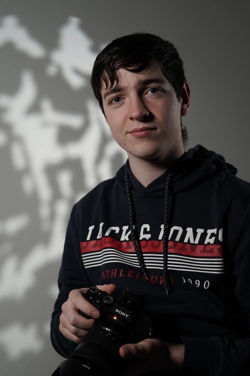 Ywenn Degenne as Le cycliste