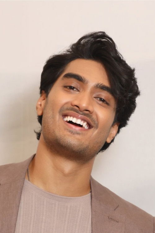 Pranav Kaushik as Arun