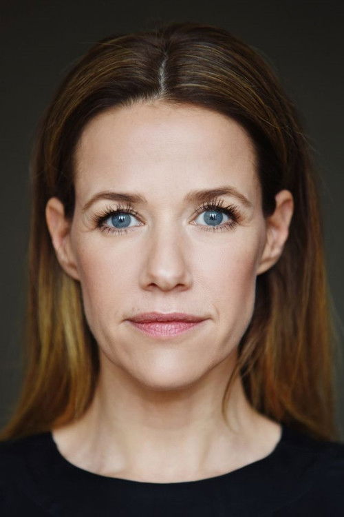 Alexandra Neldel as Janine