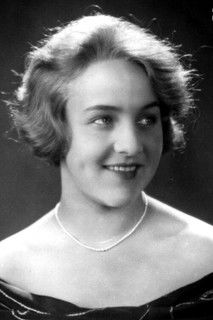 Grete Reinwald as Grete