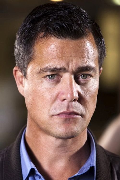 Evert McQueen as Inspector Hendricks